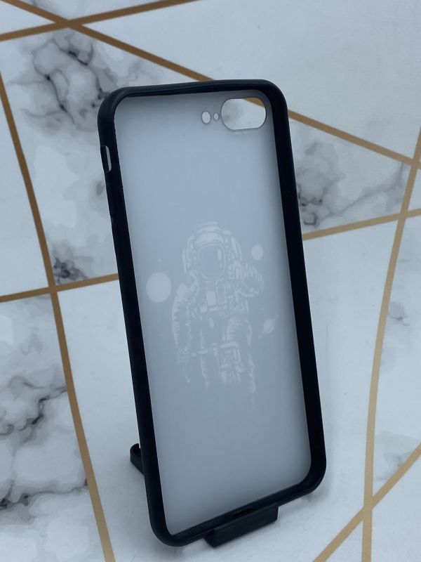 Силіконовий чохол з пластикової задньою панеллю космонавт на iPhone 7 Plus/8 Plus :: Космонавт