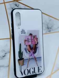 Силіконовий чохол Glass case зі скляною задньою панеллю для Xiaomi Mi А3 Дівчина з журналом