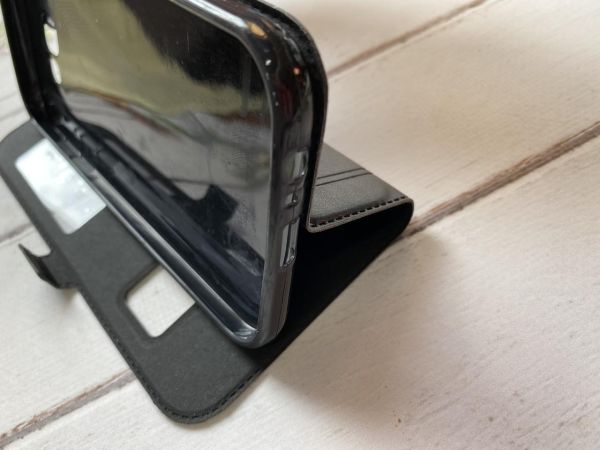 Чехол-книжка Momax для Samsung Galaxy A7(2017) A720 Черный