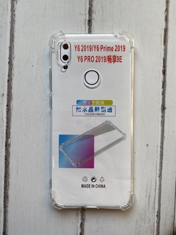 Ультратонкий прозорий силіконовий чохол з потовщеними кутами для Huawei Y6 (2019) Прозорий