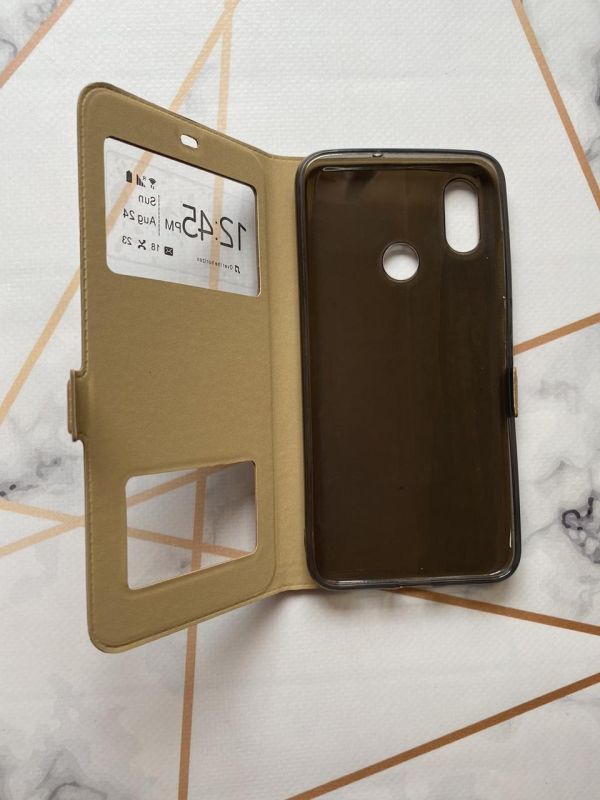 Чохол-книжка Momax для Xiaomi Mi 8 Золотий