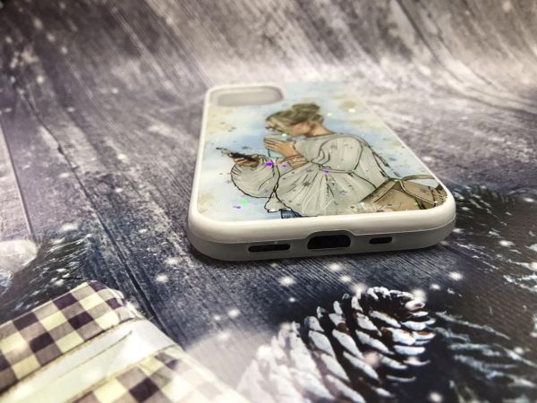 Силіконовий чохол з принтом для Apple iPhone 12 / 12 Pro (6.1) Дівчина з телефоном