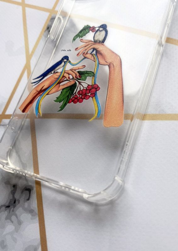 Чохол з потовщеними кутами для Apple iPhone 13 з патріотичним дизайном "Ластівки" принт 15