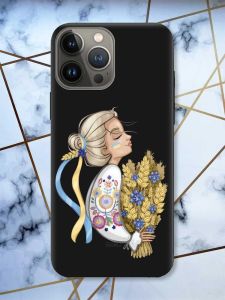 Матовий чорний чохол на Apple iPhone 13 Pro патріотичний дизайн Українка з колосками принт 173