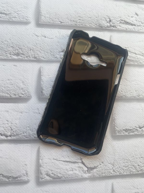 Пластиковий чохол для SAMSUNG Galaxy J1Ace J110 Шкіра змії. Чорно-сірий