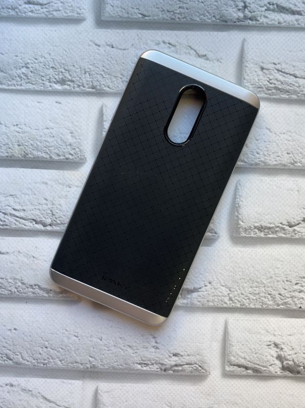 Силіконовий чохол Ipaky зі срібним бампером для Xiaomi Redmi Pro Чорний