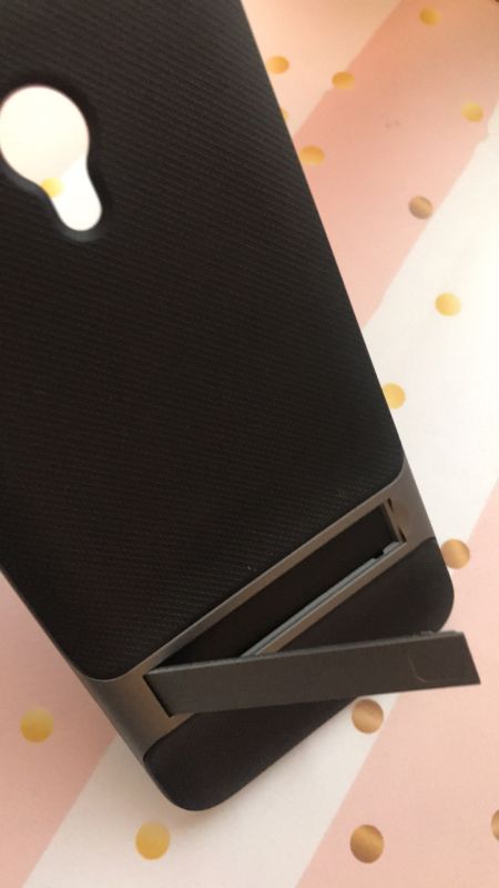 Силіконовий карбоновий  чохол з підставкою для Meizu M3e Чорний
