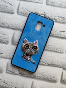 Силіконовий чохол із тканинною вишивкою на Samsung Galaxy A8 Plus 2018 A730 Кіт на блакитному