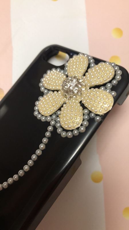 Пластиковий чохол для iPhone 5/5S Велика квітка. Чорний