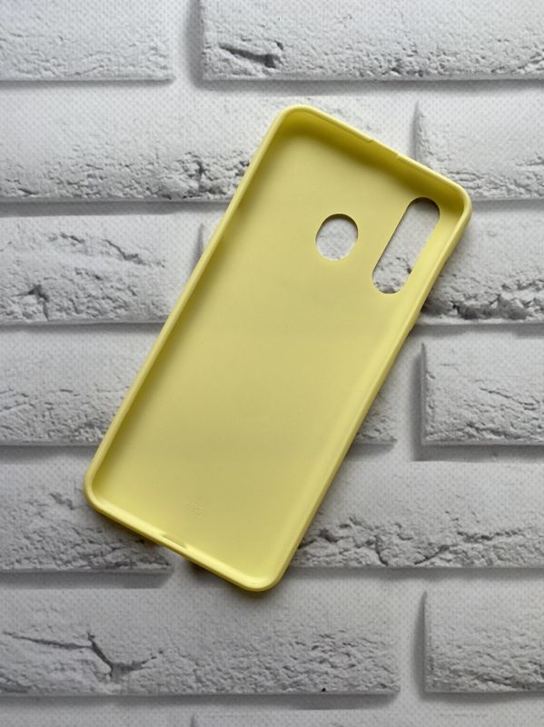 Силіконовий матовий чохол для Samsung A8s Жовтий