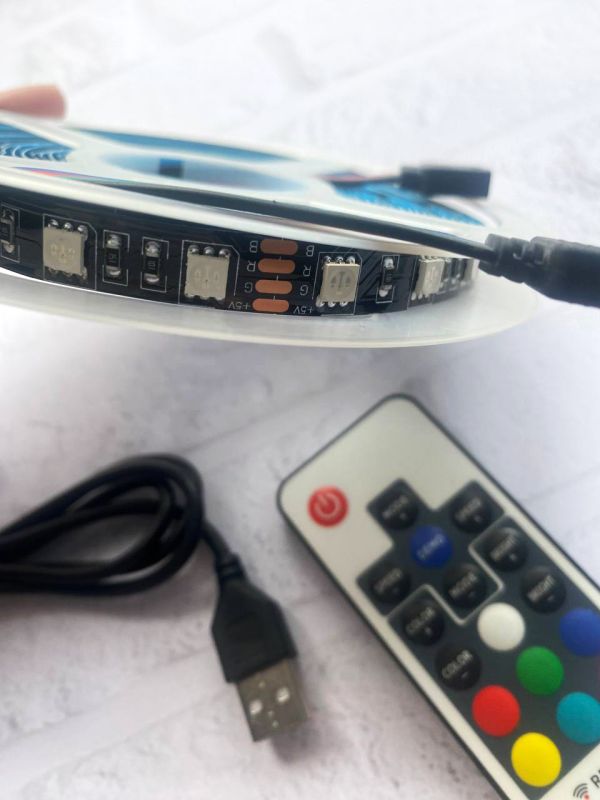 Світлодіодна RGB стрічка LED 5V 5050 (5 метрів) + контролер та пульт ДУ