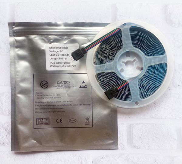 Світлодіодна стрічка LED-RGB 5050 (на 5 В)