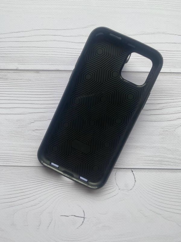 Силіконовий протиударний чохол з відділом для навушників на iPhone 11 Pro Бузковий