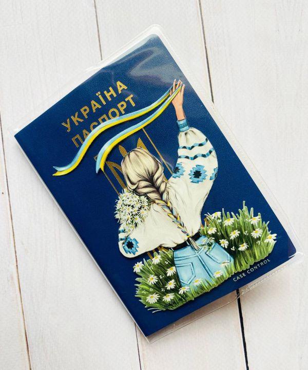 Обкладинка на паспорт книжечку :: Дівчина зі стрічкою (патріотичний принт 17)