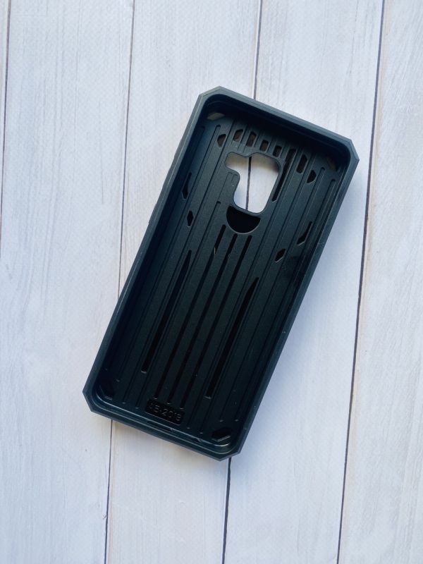 Силіконовий чохол з підставкою для Samsung Galaxy А5(2018) / A8(2018) Золотий