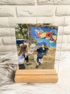 Стильна рамка з фото / малюнком / логотипом / улюбленою цитатою на дерев'яній основі