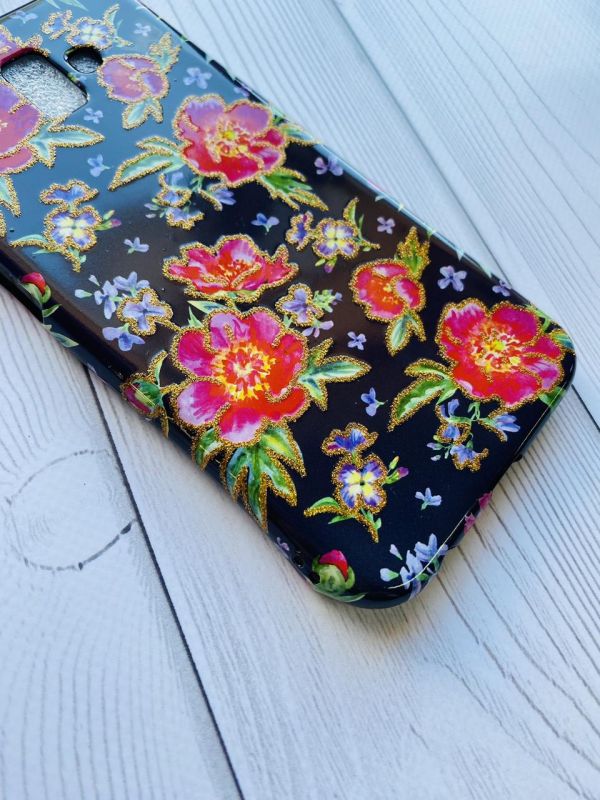 Силіконовий чохол із малюнком для Samsung Galaxy J6 Plus Рожеві дрібні квіти на чорному