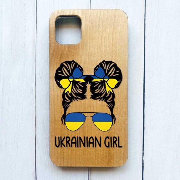 Дерев'яний чохол на iPhone 12 / 12 Pro (6.1) :: Українська дівчина (патріотичний принт 113)