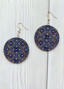 Сережки з дерева Українська вишиванка на темній основі (принт 4.13)