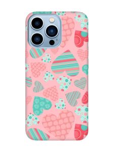 Матовий рожевий чохол на Apple iPhone 13 Pro Max :: Різнокольорові сердечка (принт 334)