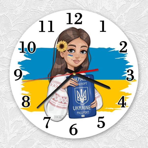 Годинник настінний :: Дівчина з паспортом (принт 12)