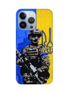 Чохол на Apple iPhone 13 Pro :: Солдат (патріотичний принт 350)
