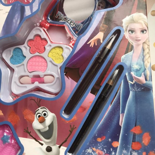 Подарунковий набір дитячої косметики Frozen Фрозен