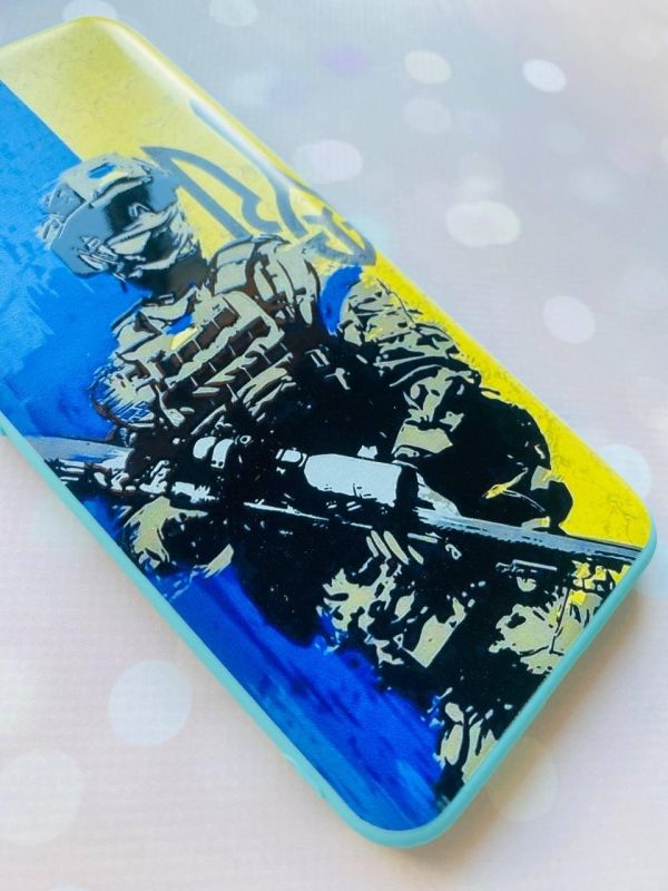 Матовий чохол з бірюзовими боками на Samsung Galaxy M32/M22/A22 4G :: Солдат (патріотичний принт 350)