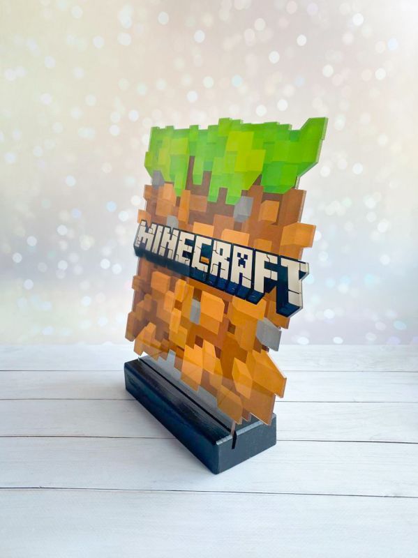 Дитячий нічник Куб Майнкрафт Minecraft (на чорній підставці)