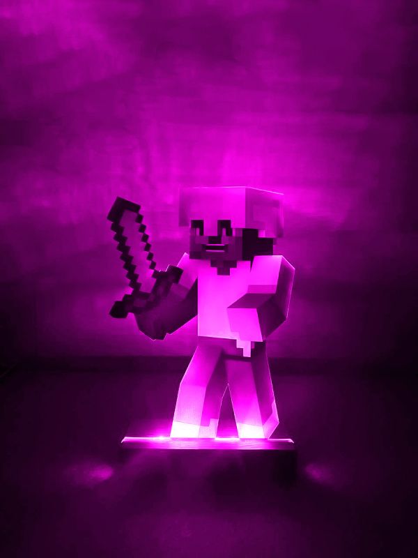 Дитячий нічник Стів із Майнкрафт Minecraft (на чорній підставці)