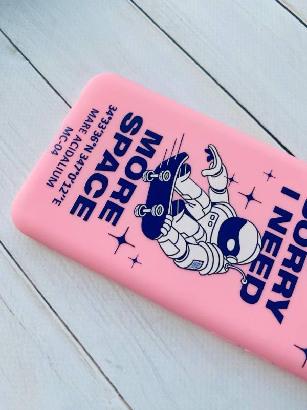 Матовий рожевий чохол на Samsung Galaxy A50 (2019) A505 :: Космонавт на скейті (принт 248)
