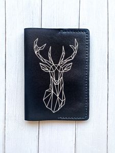 Шкіряна обкладинка на паспорт книжку :: Чорна (принт 129)