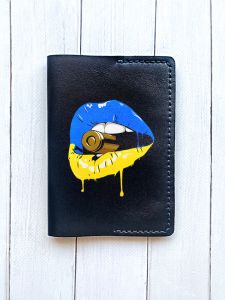 Шкіряна обкладинка на паспорт книжку :: Чорна (принт 264)