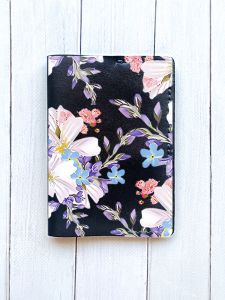 Шкіряна обкладинка на паспорт книжку :: Чорна (принт 272)