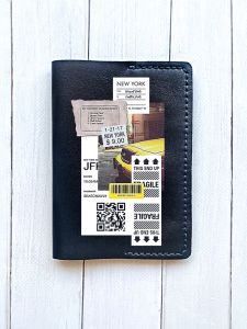 Шкіряна обкладинка на паспорт книжку :: Чорна (принт 314)