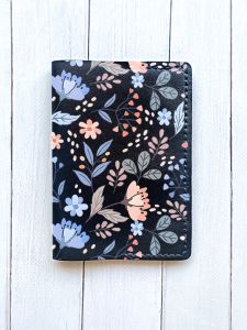 Шкіряна обкладинка на паспорт книжку :: Чорна (принт 371)