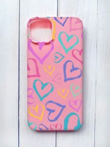 Матовий чохол на iPhone 15 Plus Рожевий :: Різнокольорові сердечка (принт 332)