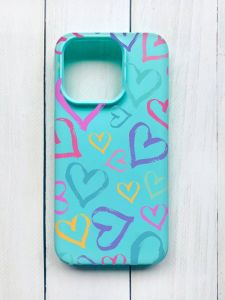 Матовий чохол на iPhone 15 Pro Бірюзовий :: Різнокольорові сердечка (принт 332)