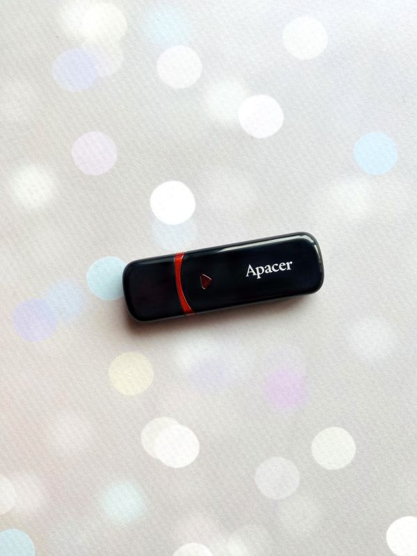 Іменна флешка з логотипом на 64GB (дизайн 75)
