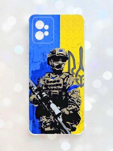 Чохол з потовщеними кутами на Motorola Moto G32 :: Солдат (принт 350)