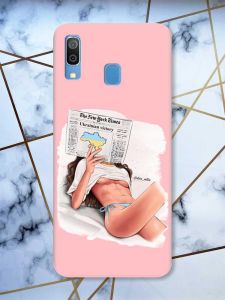 Матовий рожевий чохол на Samsung Galaxy A30 (2019) / A20 (2019) Дівчина з газетою (принт 31)