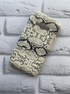 Пластиковий чохол для SAMSUNG Galaxy J1Ace J110 Шкіра змії. Чорно-білий