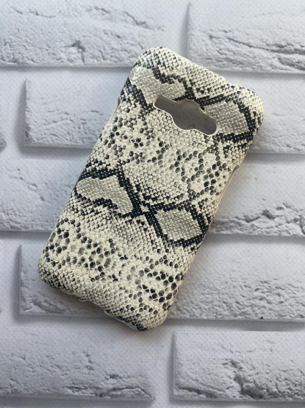 Пластиковий чохол для SAMSUNG Galaxy J1Ace J110 Шкіра змії. Чорно-білий