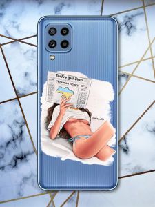 Прозорий чохол Samsung Galaxy M32 / M22 / A22 4G Дівчина з газетою (принт 31)