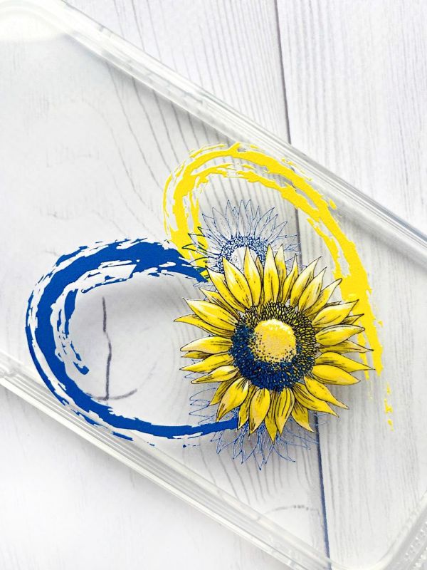 Прозорий чохол на iPhone XR :: Серце з соняхом. Україна (принт 260)