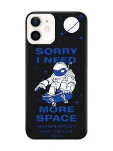 Матовий чорний чохол на Apple iPhone 12 / 12 Pro (6.1) :: Космонавт на скейті (принт 248)