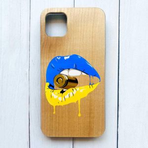 Дерев'яний чохол на iPhone 12 / 12 Pro (6.1) :: Губи і патрон (принт 264)
