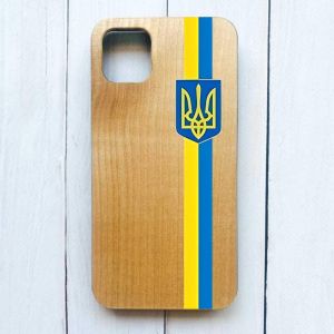 Дерев'яний чохол на iPhone 12 / 12 Pro (6.1) :: Стрічка Україна (патріотичний принт 253)
