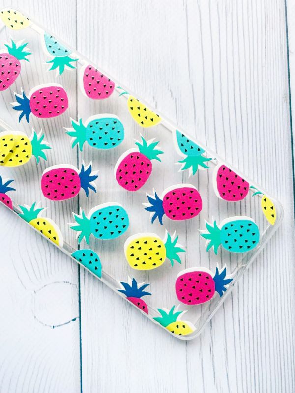 Прозорий чохол на Samsung Galaxy A04e/A042 :: Різнокольорові ананаси (принт 346)