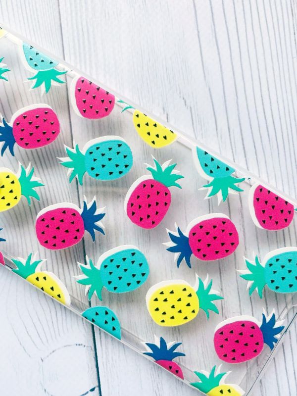 Прозорий чохол на Samsung Galaxy A04e/A042 :: Різнокольорові ананаси (принт 346)